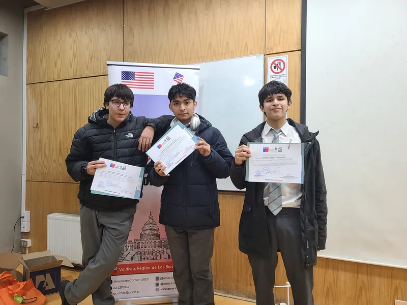 Taller de Embarcaciones e Impresión 3D UACH